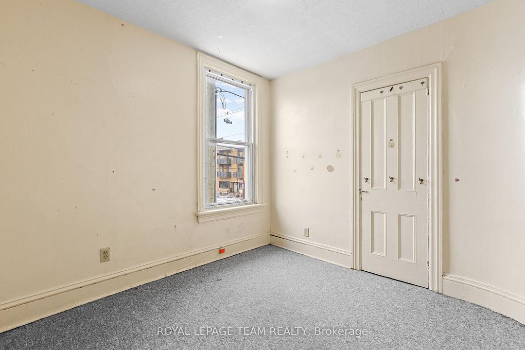 498 Gladstone Avenue, Ottawa, ON