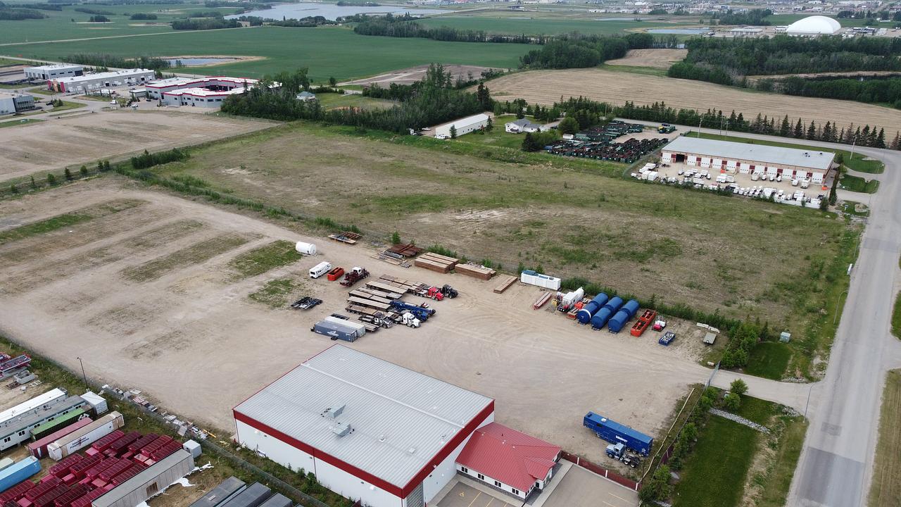 105 Clearskye Way, Penhold, AB