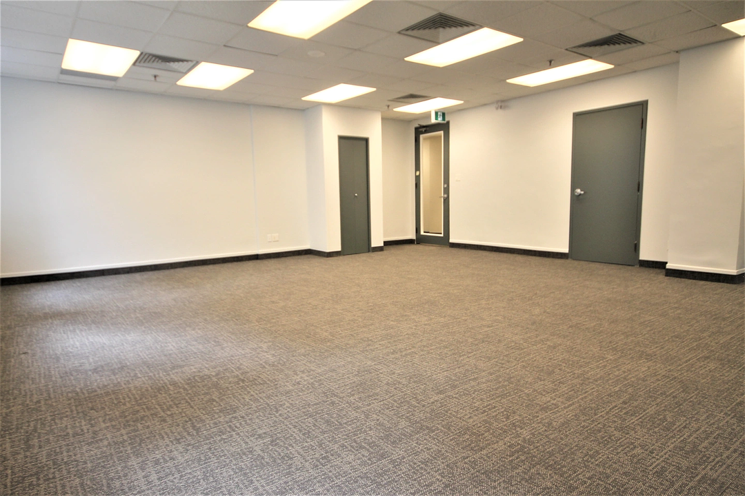 1304 - 330 Bay Street, Toronto, ON