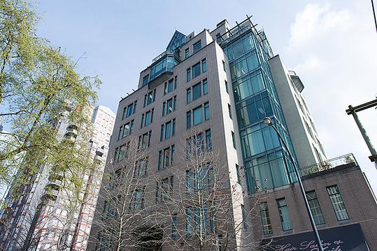 1080 Howe St, Vancouver, BC