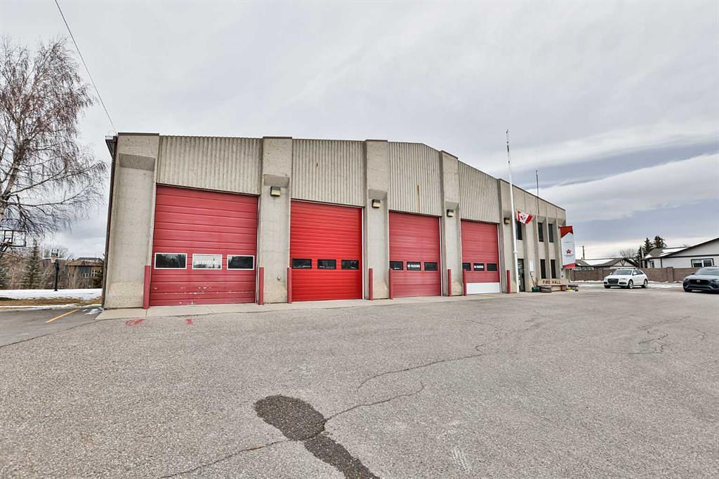 655 Charlotte Street, Pincher Creek, AB