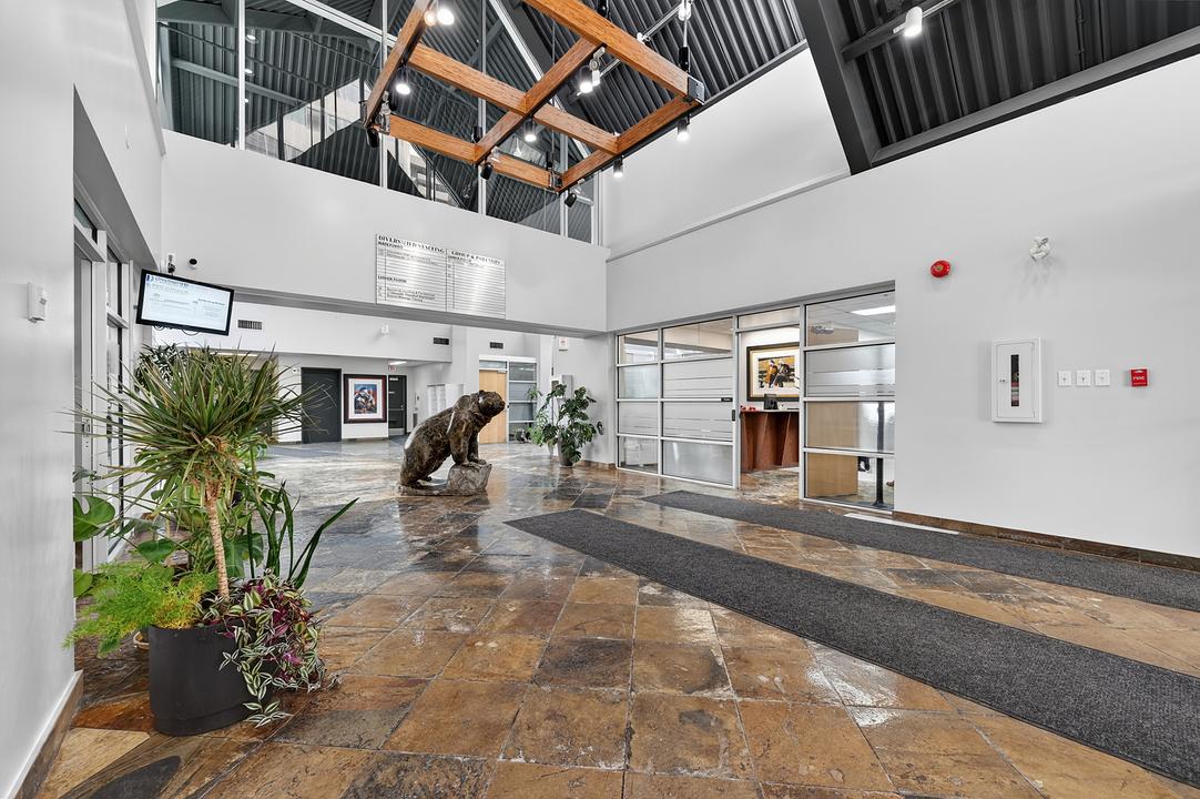 805 5 Avenue Southwest, Calgary, AB