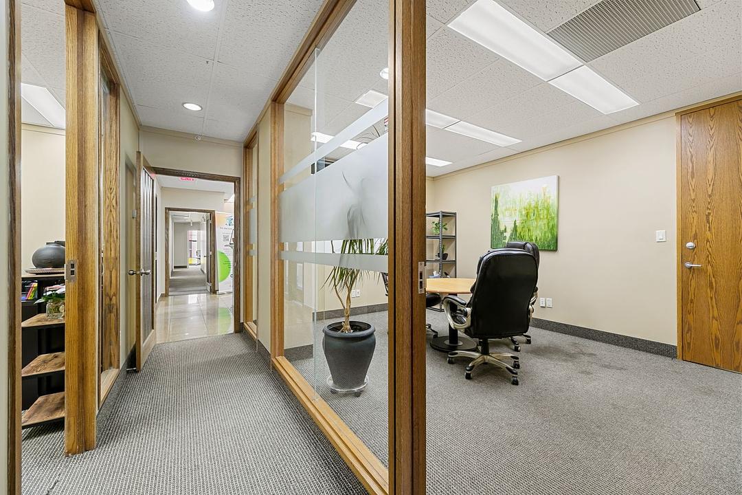 101 - 625 14 Street Northwest, Calgary, AB