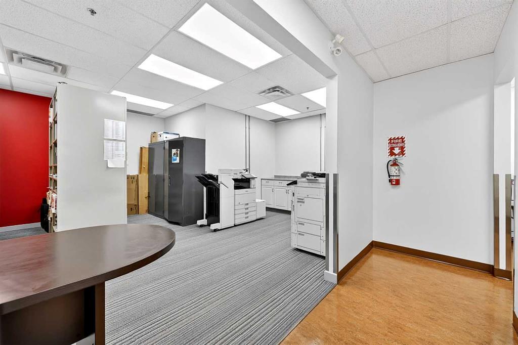 140 - 5700 1 Street Southwest, Calgary, AB