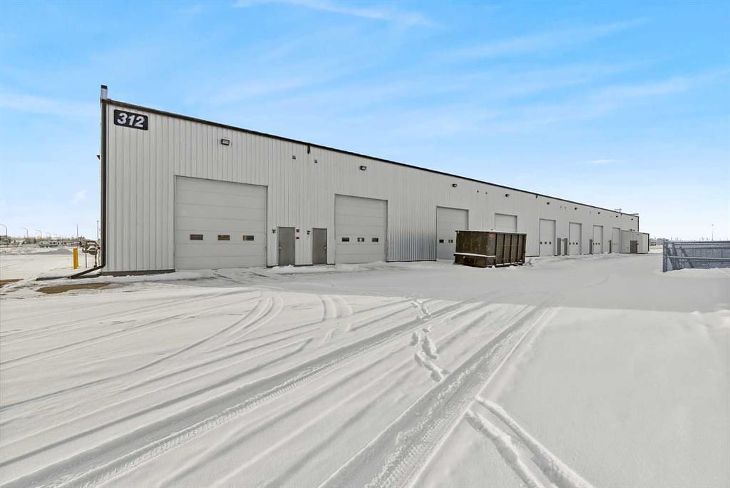 101 - 312 Energy Way, Penhold, AB