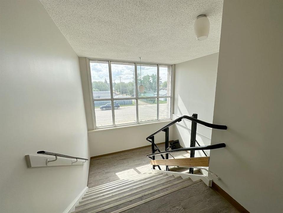 601 7 Street East, Drumheller, AB