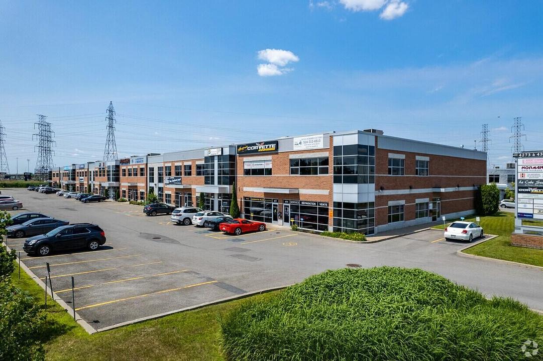 4305 - 4273 Autoroute des Laurentides, Laval, QC