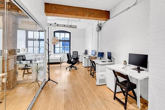 639 Queen St W, Toronto, ON