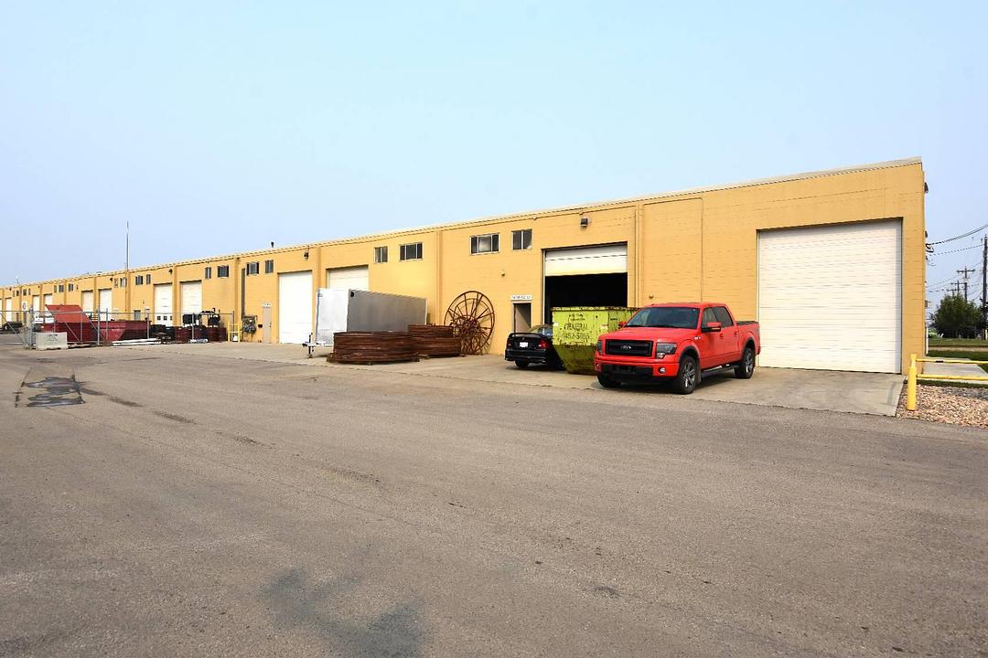 7400-7426 - 7400 52 Street Northwest, Edmonton, AB
