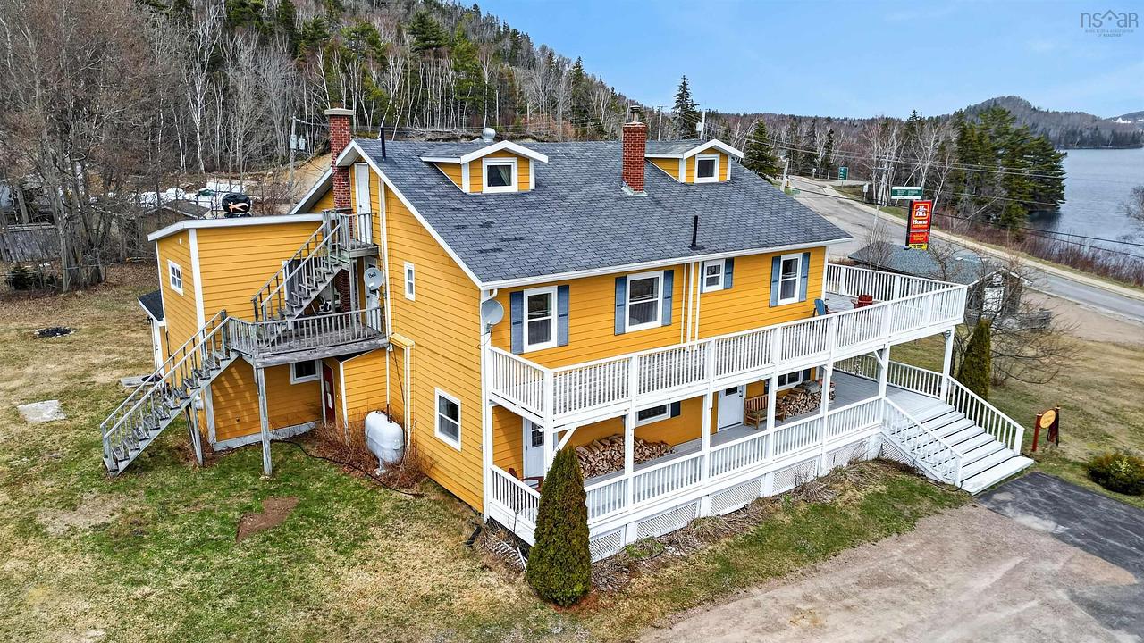 37706 Cabot Trail, Ingonish Beach, NS