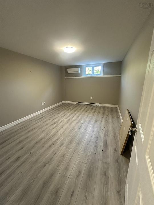 1423 Fall River Road, Fall River, NS
