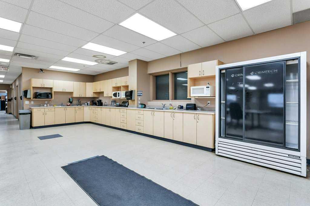 22 Mckenzie Drive, Red Deer County, AB