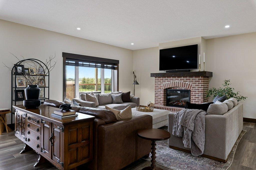 26517 Township Road 584, Pickardville, AB