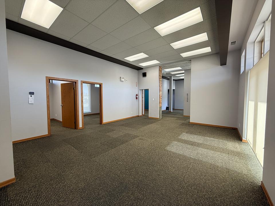 1 - 5000 51 Avenue, Red Deer, AB