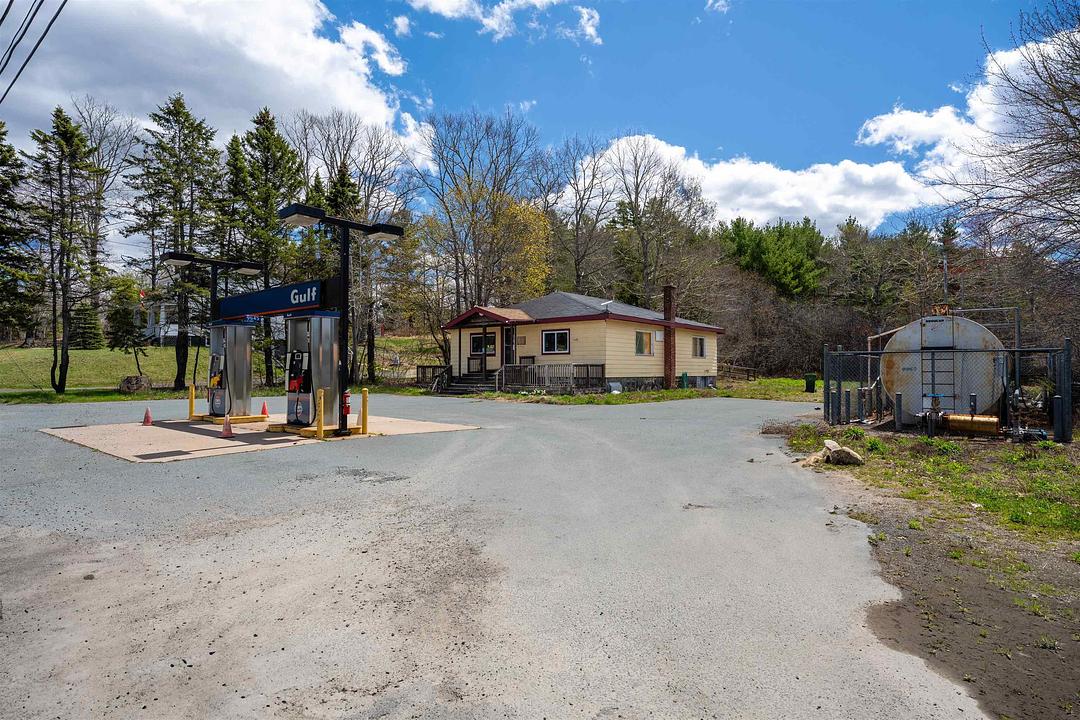 9645 Highway 8, Caledonia, NS