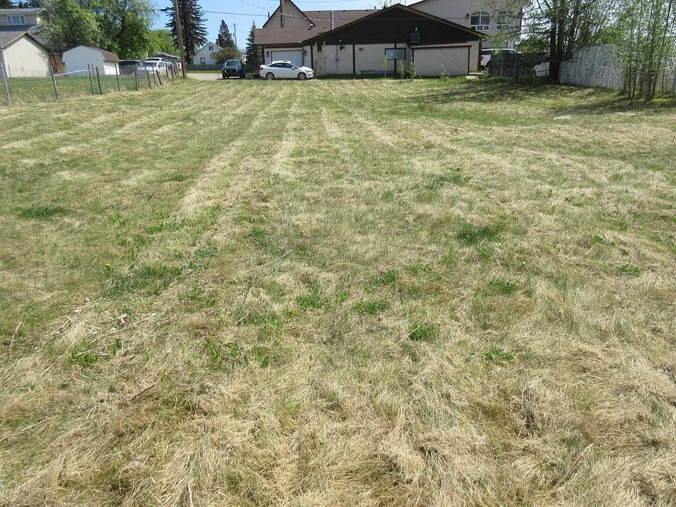 4807 4809 - 49 Street, Rocky Mountain House, AB