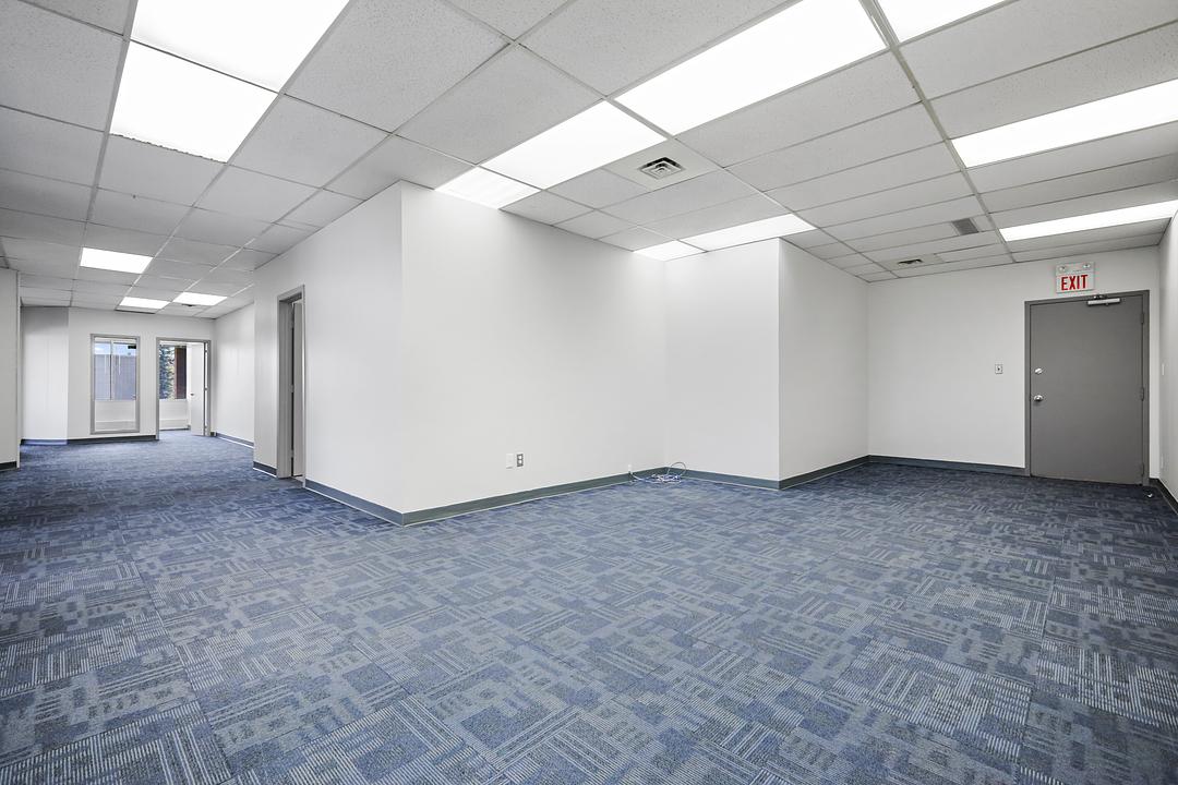 220 - 3016 19 Street Northeast, Calgary, AB