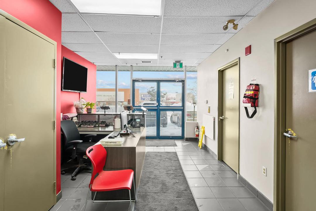 1 - 200 Chrysler Drive, Brampton, ON