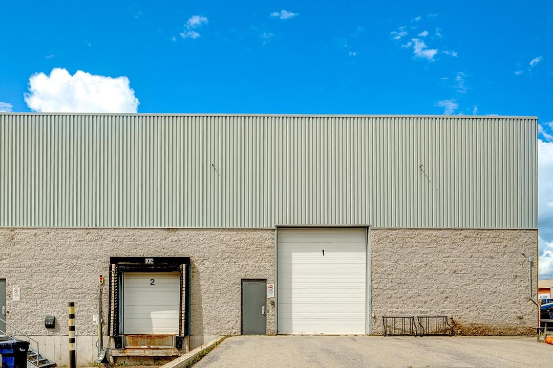 2928, 2952 & 2976 - 2900 Rue Joseph-A.-Bombardier, Laval, QC