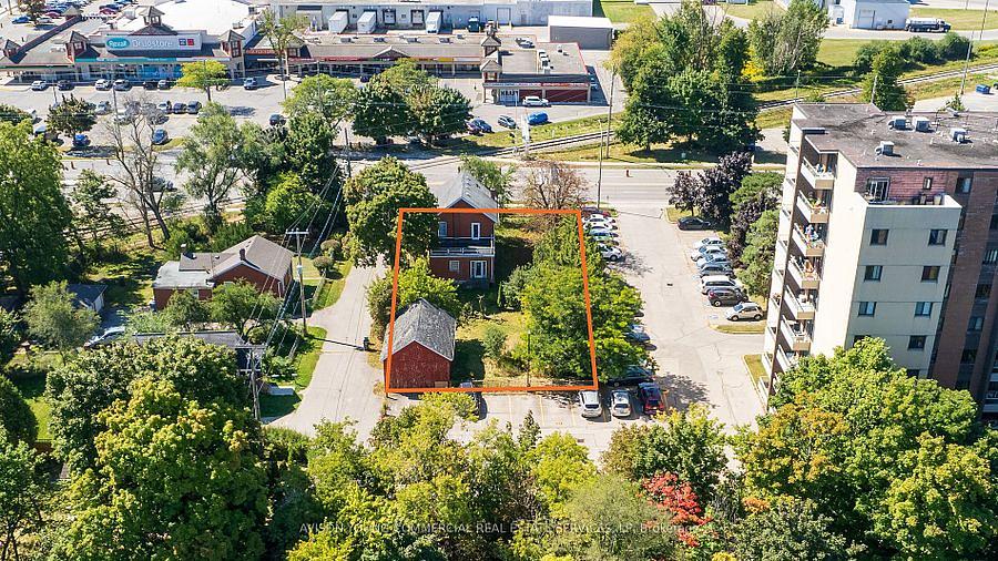 665 Woolwich Street, Guelph, ON