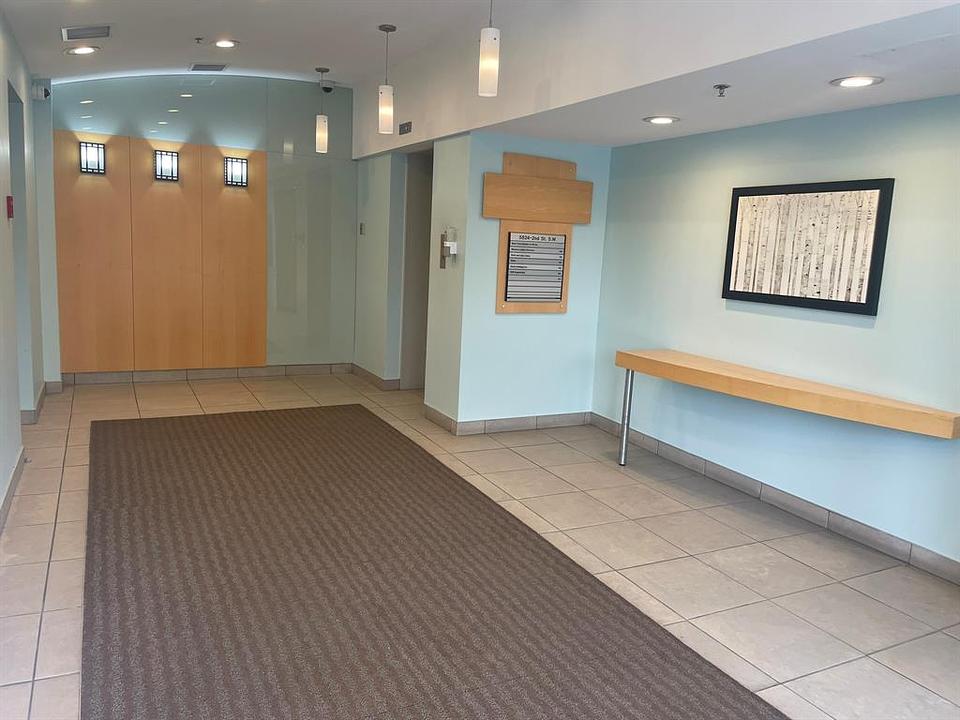 220 - 5824 2 Street Southwest, Calgary, AB