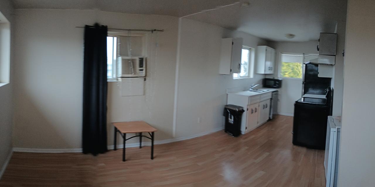 Carriage House - 2339 Queen Street, Abbotsford, BC