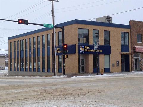 10036 100 Street, Peace River, AB