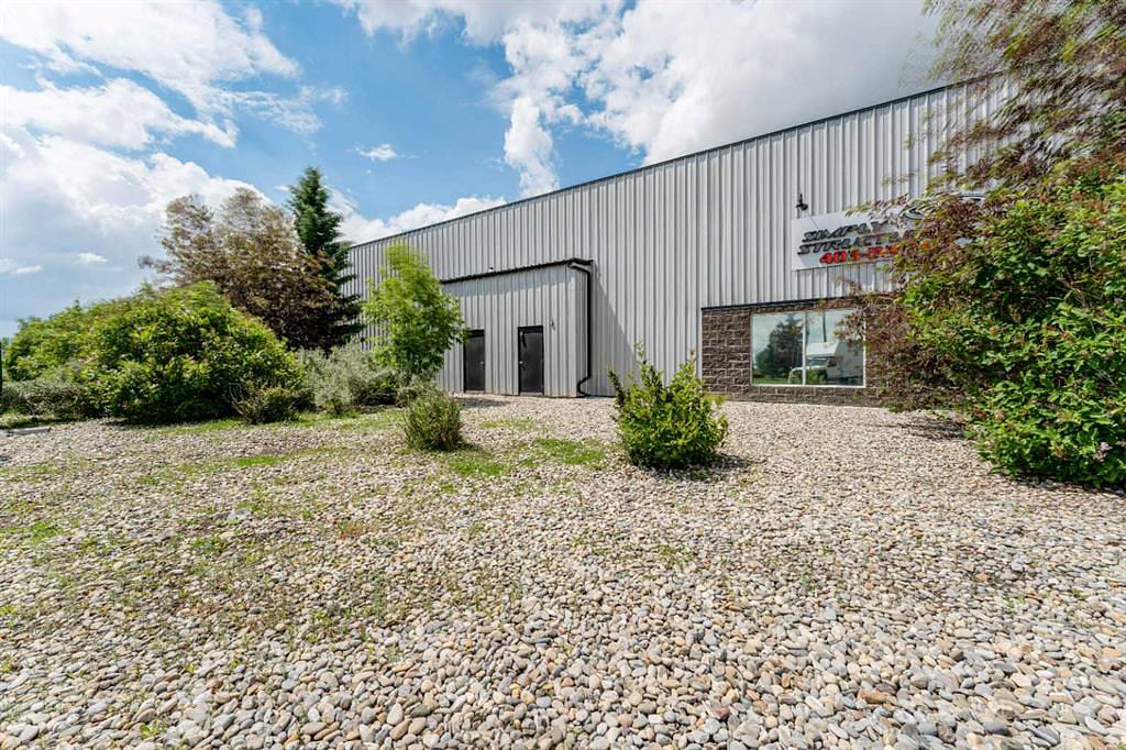 10 - 235105 Wrangler Drive, Rocky View County, AB
