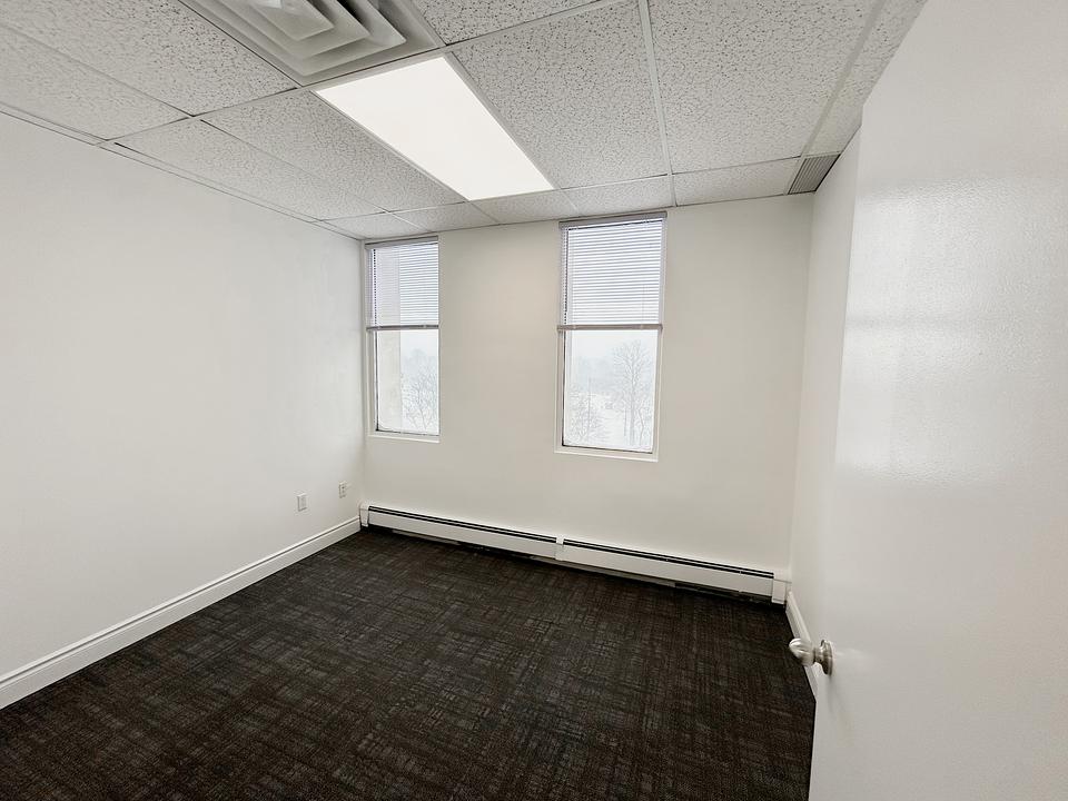 508 - 111 Waterloo Street, London, ON