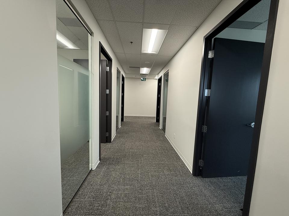 210 - 100 Milverton Drive, Mississauga, ON