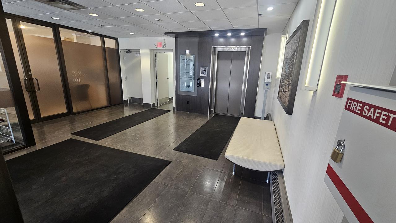 100 - 5819 2 Street Southwest, Calgary, AB