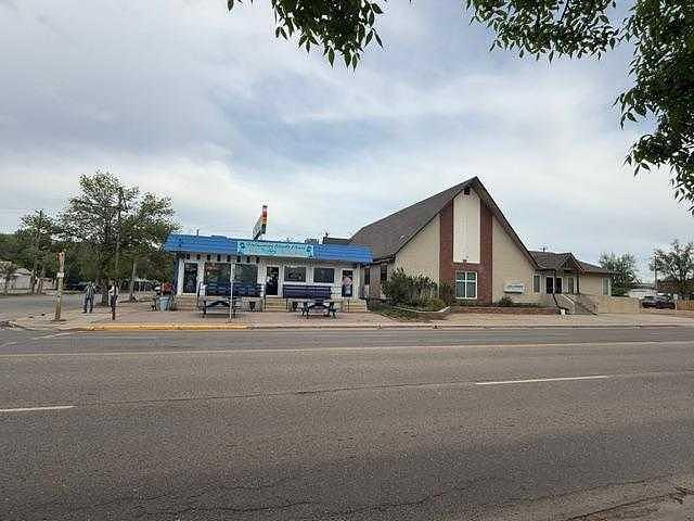 202 2 Street West, Drumheller, AB