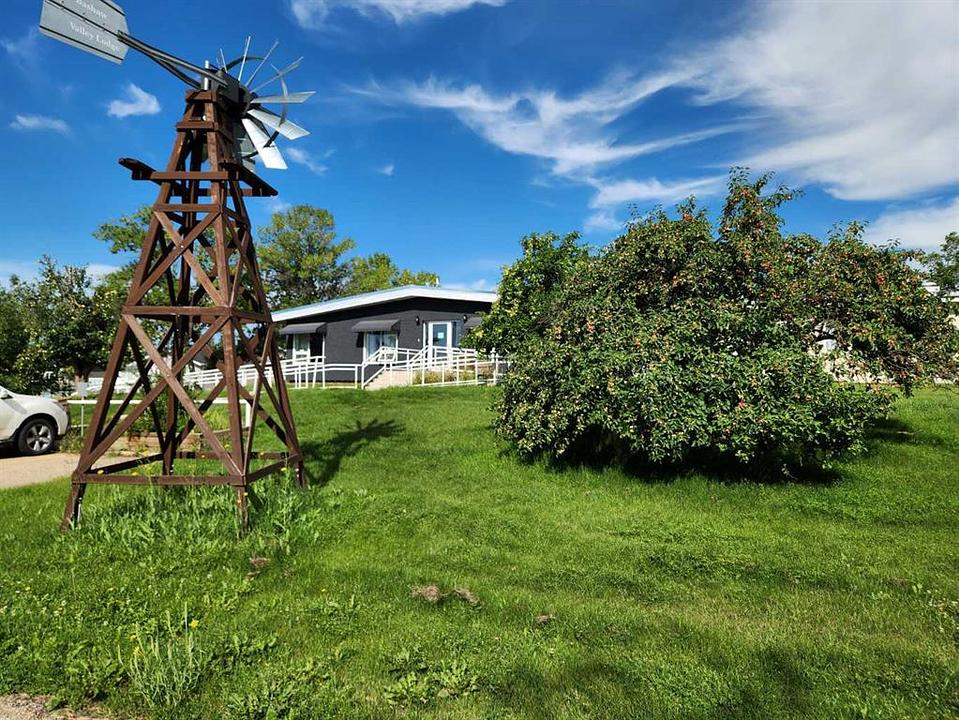 5430 Fairview Avenue, Bashaw, AB