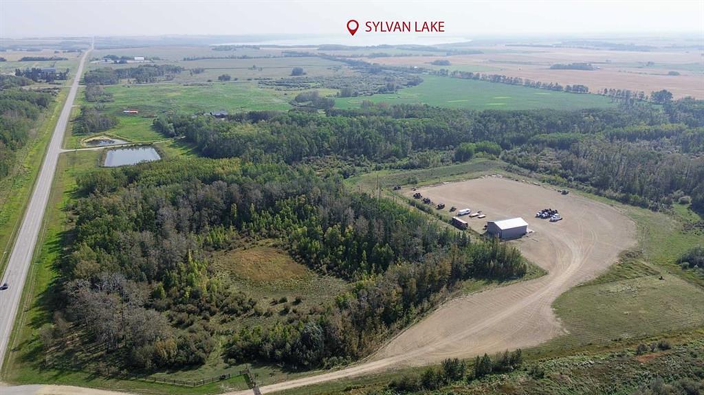 Township Road 400, Lacombe County, AB
