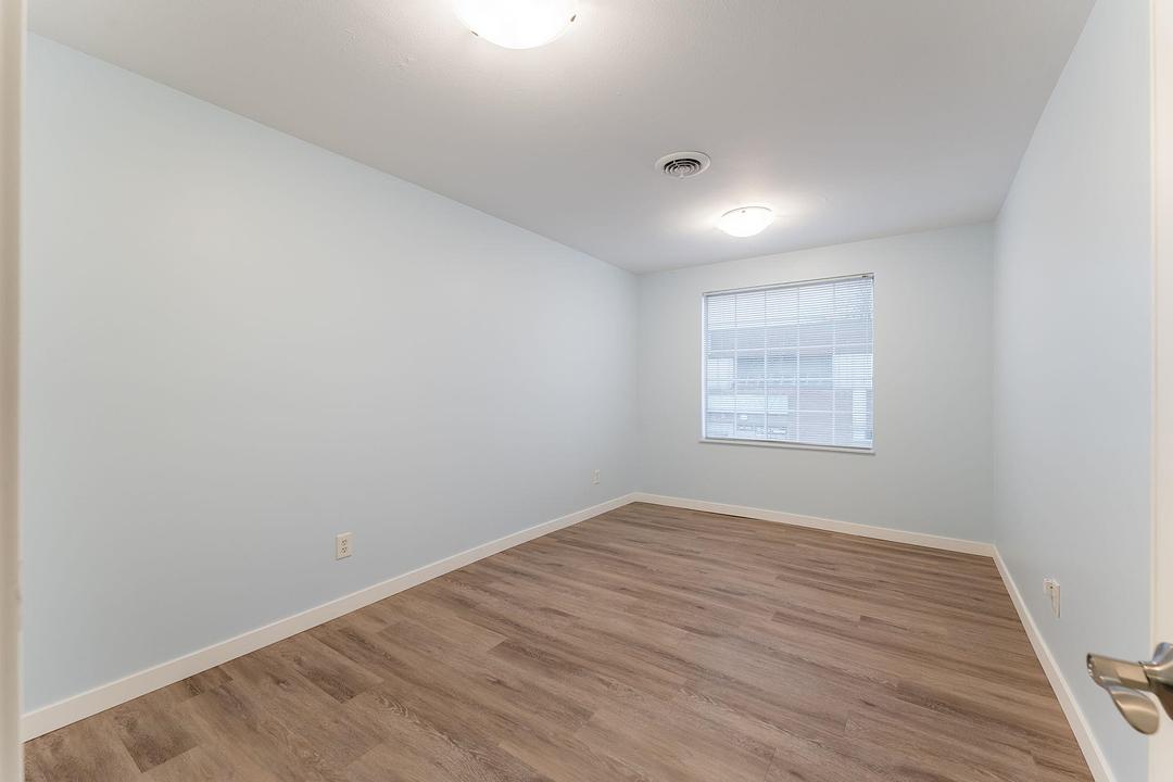 206 - 20466 Fraser Highway, Langley, BC
