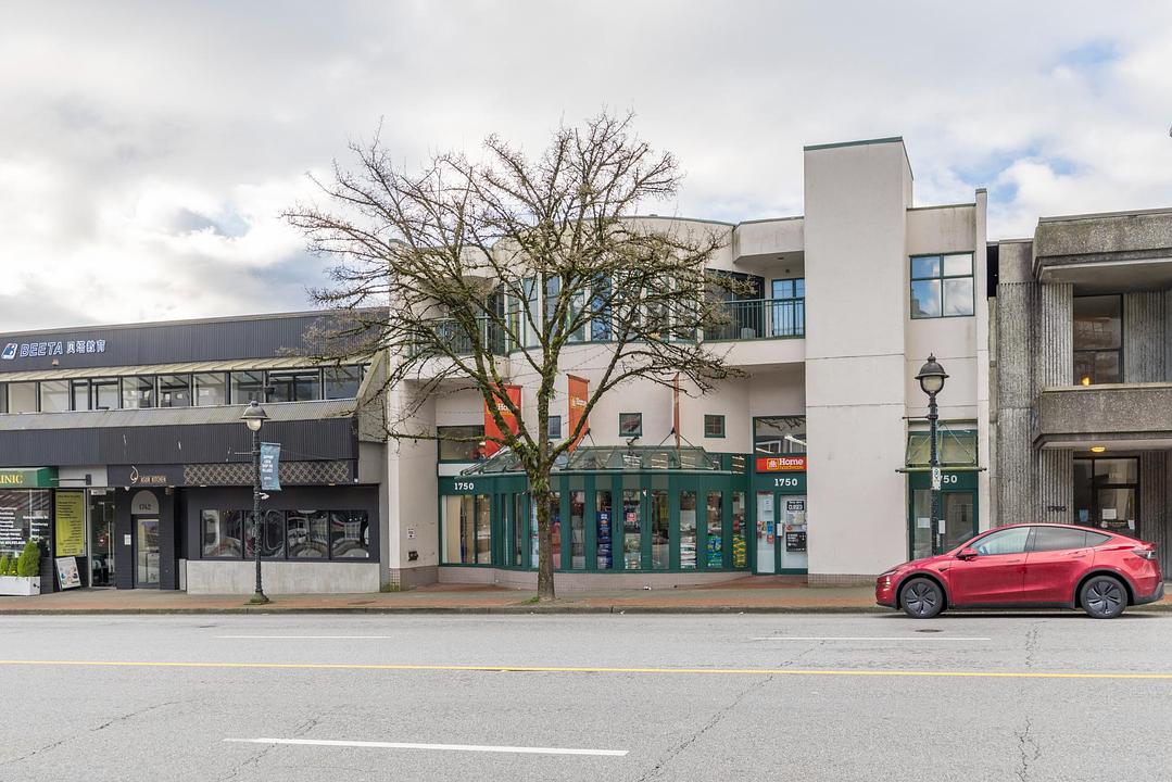 1750 Marine Drive, West Vancouver, BC
