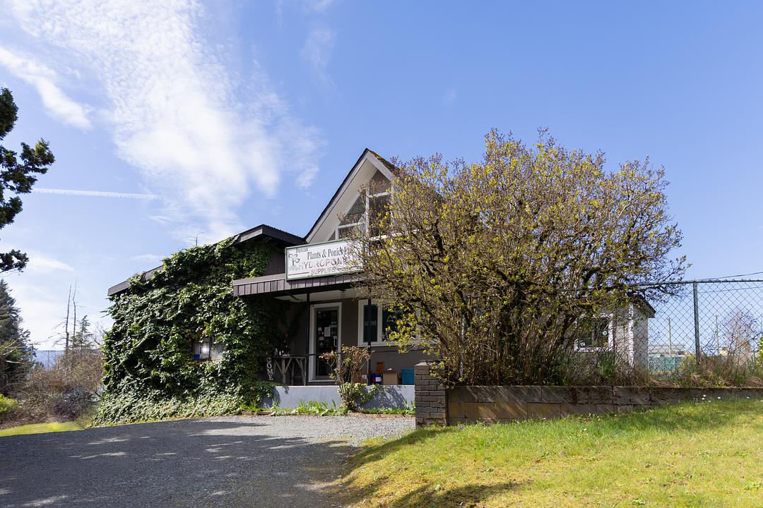 6512 Bell McKinnon Road, Duncan, BC