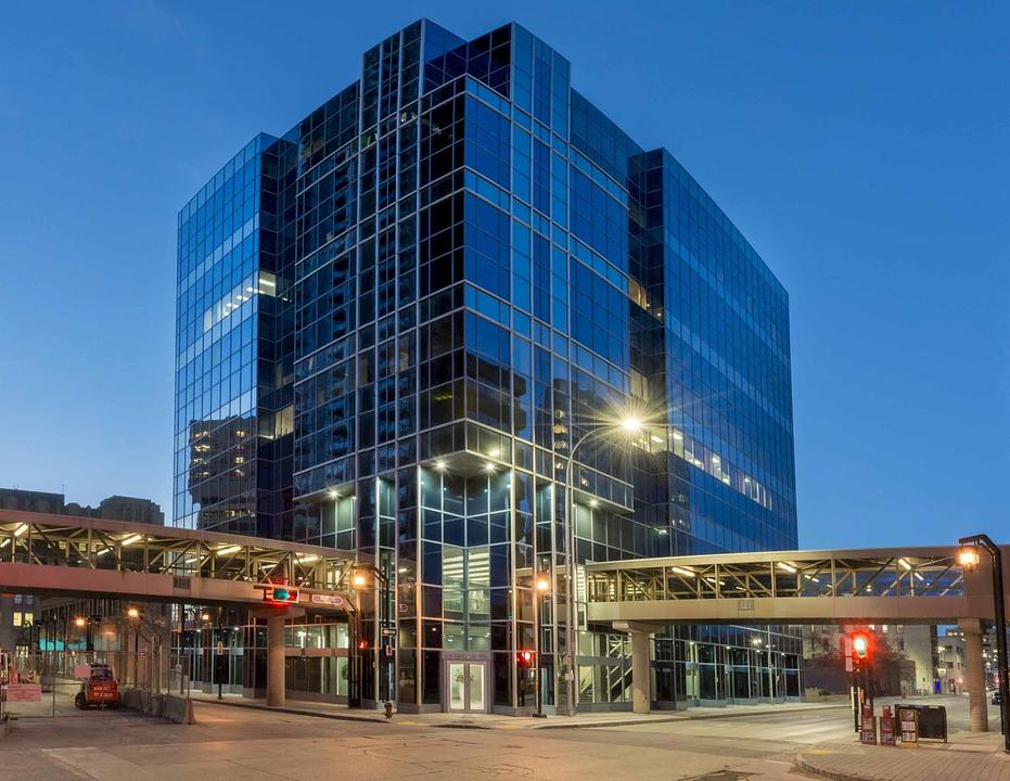 800 - 200 Graham Avenue, Winnipeg, MB
