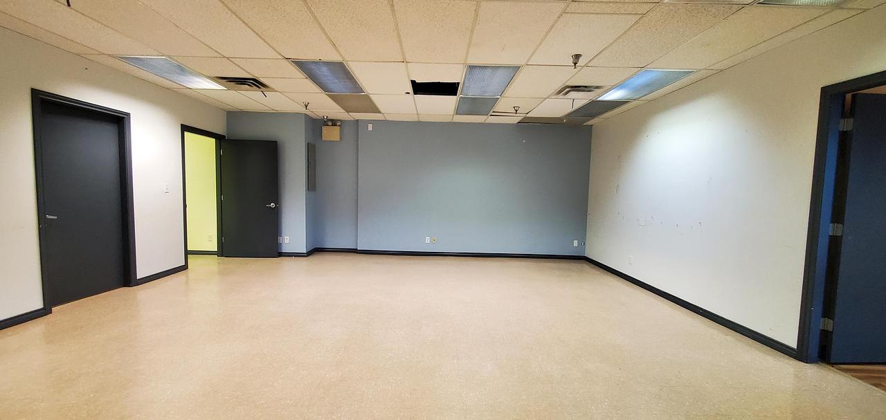 202 - 1338 West Broadway, Vancouver, BC