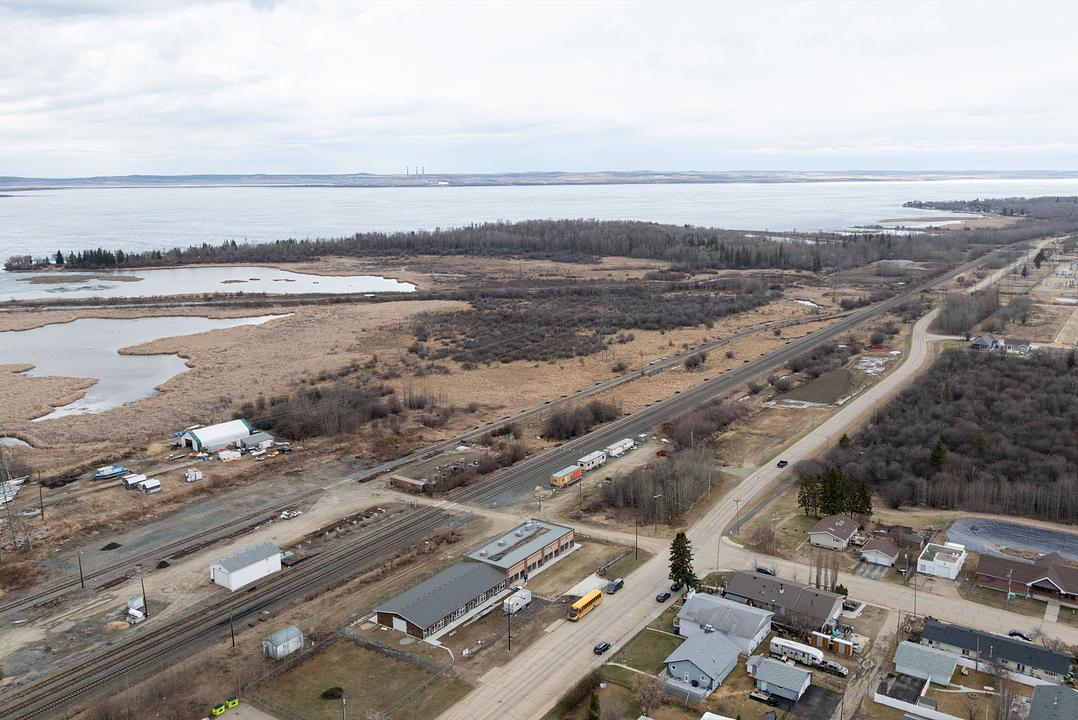 5235 51 Avenue, Wabamun, AB