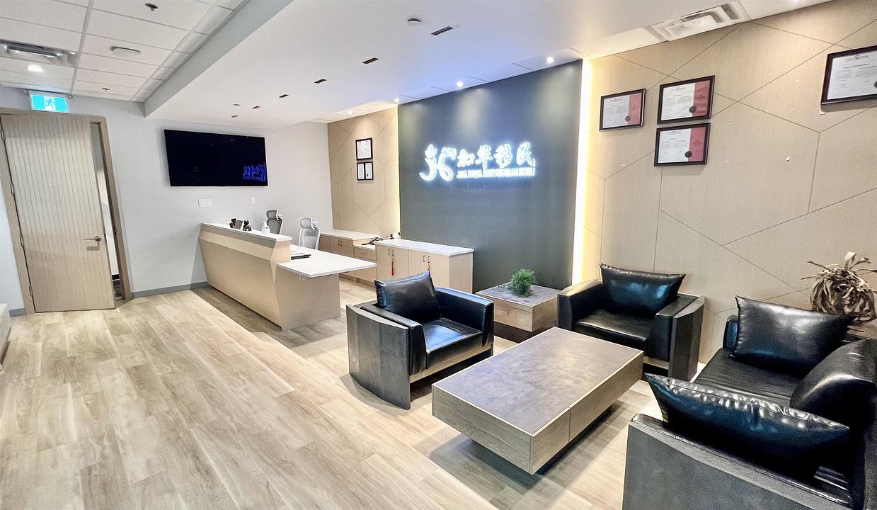 1215 - 8400 West Road, Richmond, BC