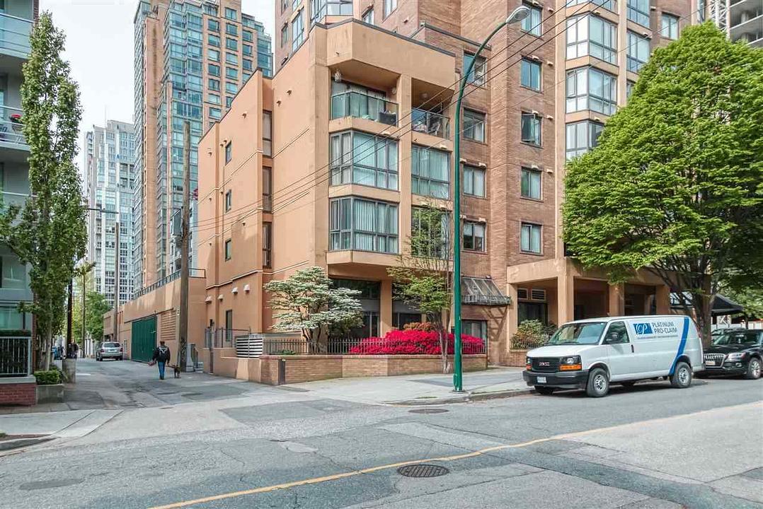 438 Helmcken Street, Vancouver, BC