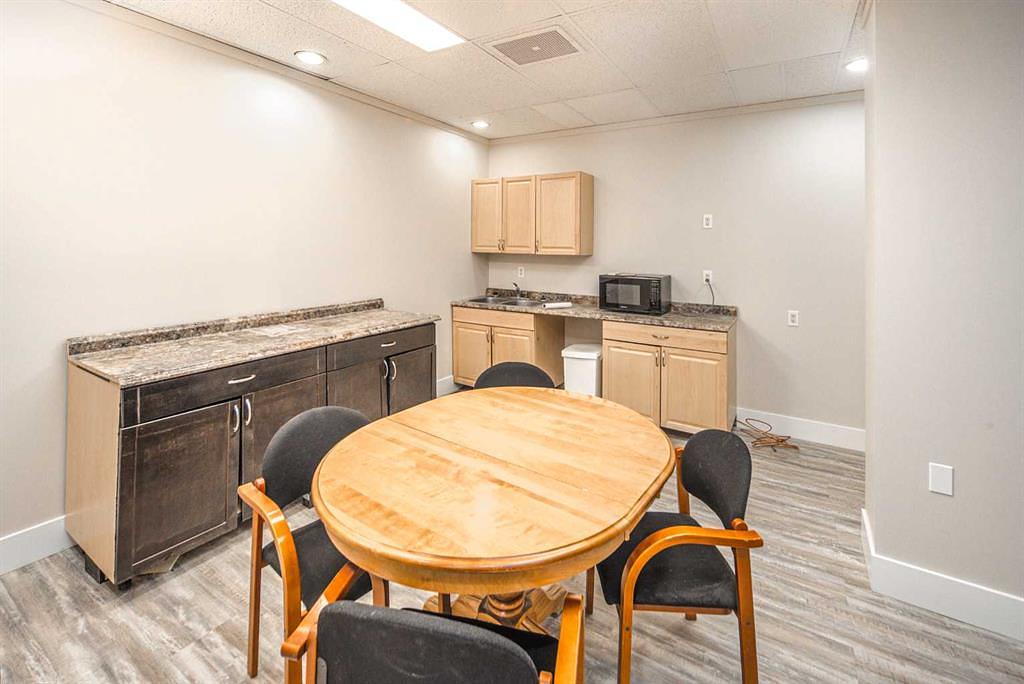 625 14 Street Northwest, Calgary, AB