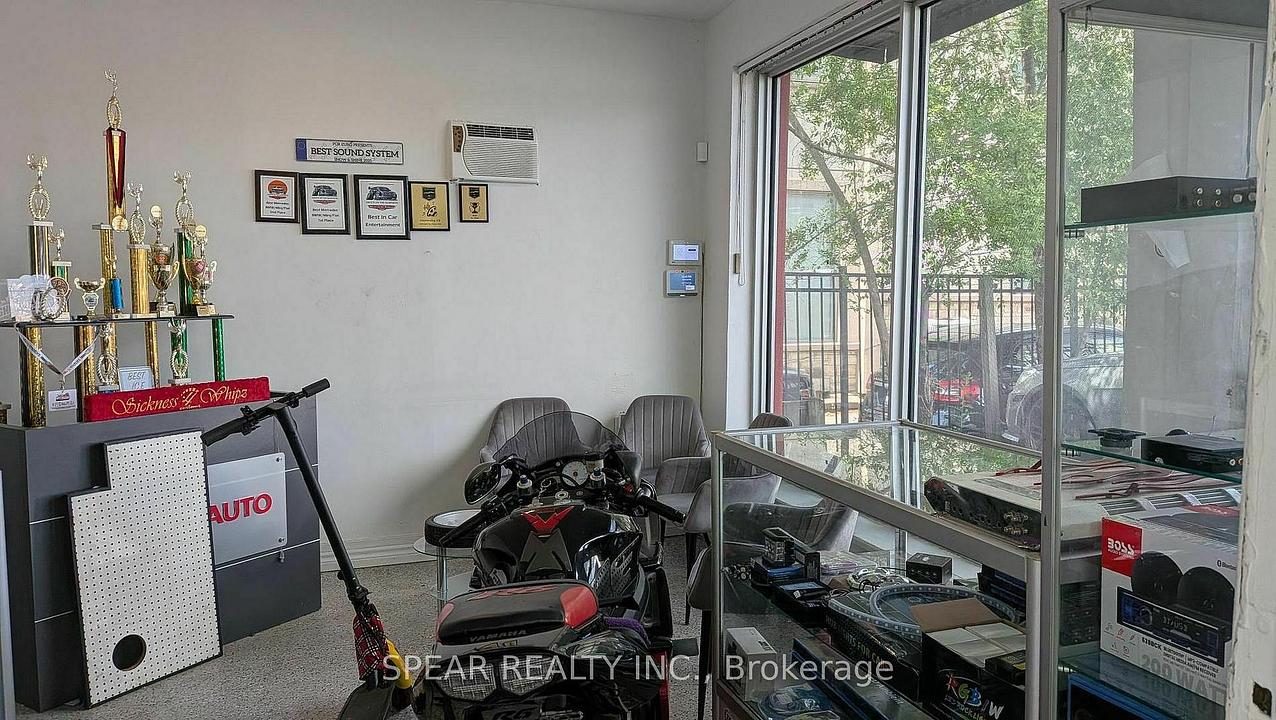 3725 LAKE SHORE BLVD W - 3725 Lake Shore Boulevard West, Toronto, ON