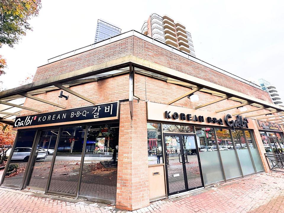 6 - 5-4300 Kingsway, Burnaby, BC