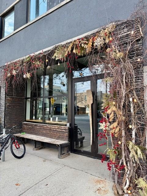 100 - 1485 Dupont St, Toronto, ON