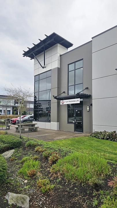 225 - 19055 34A Ave, Surrey, BC