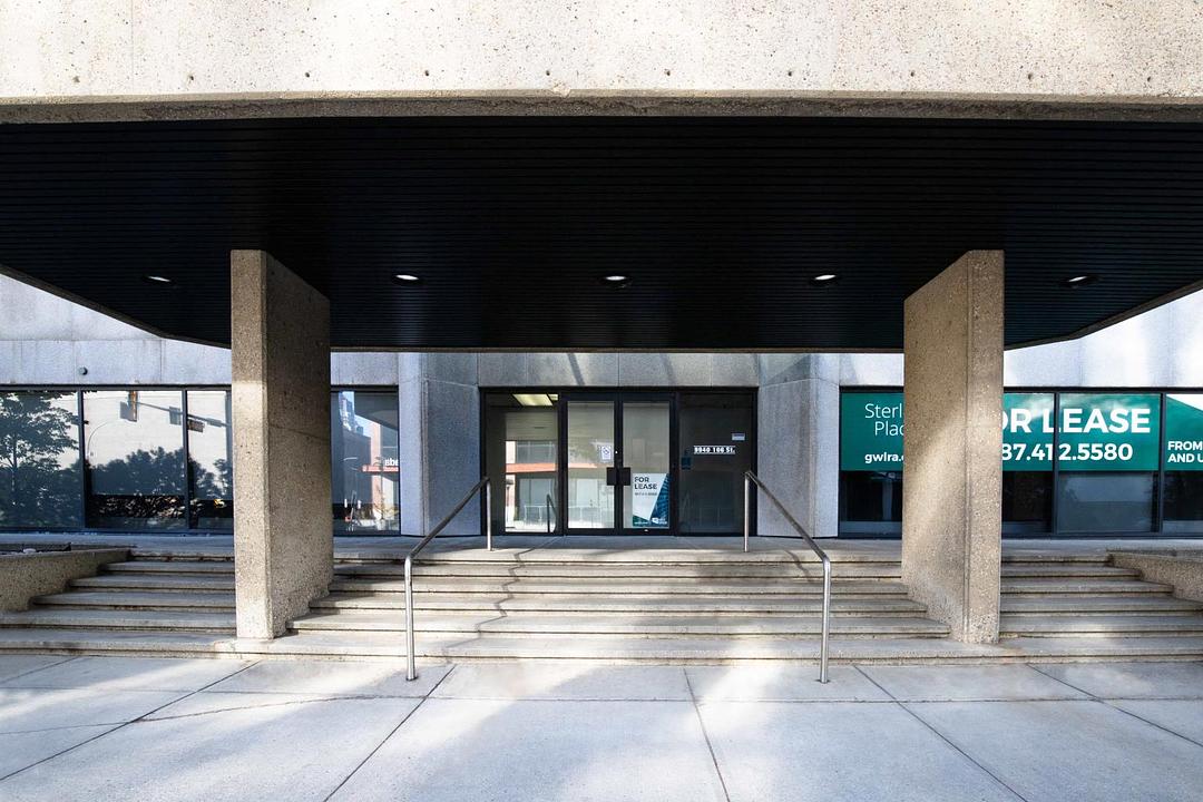 325 - 9940 106 Street, Edmonton, AB