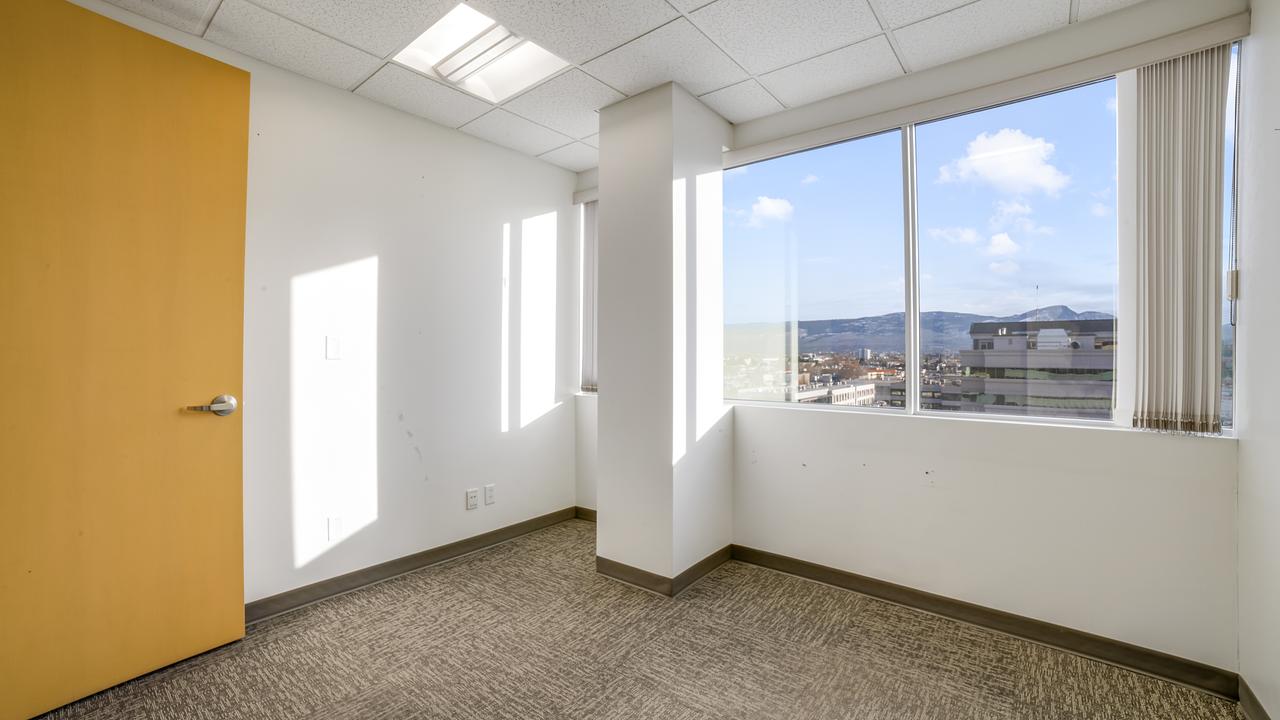 710 - 1708 Dolphin Avenue, Kelowna, BC