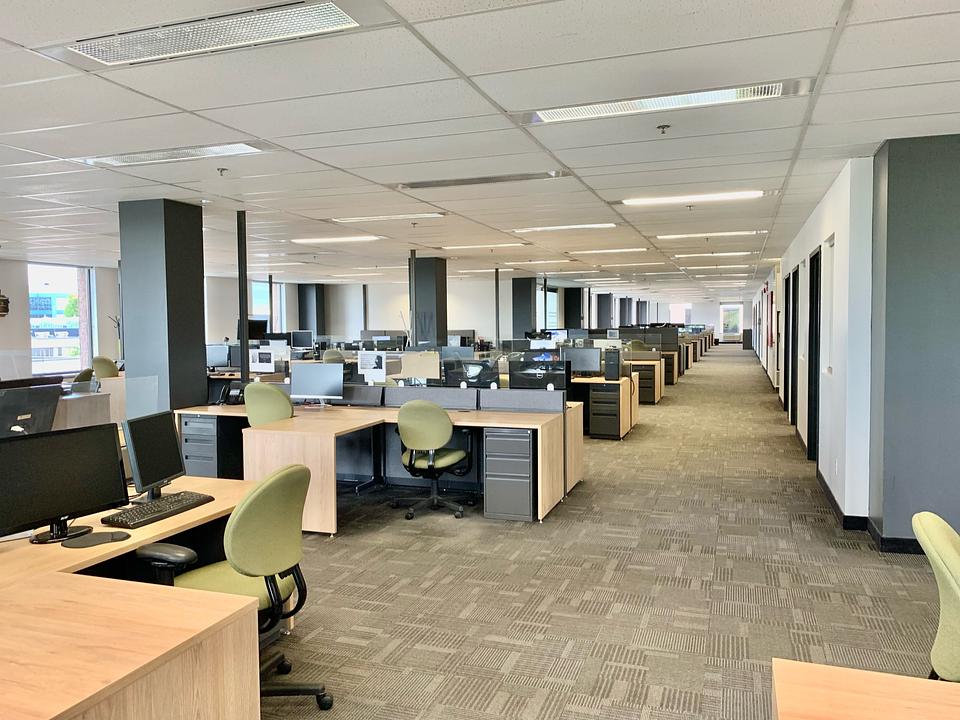 300 - 1000 Rue de Sérigny, Longueuil, QC